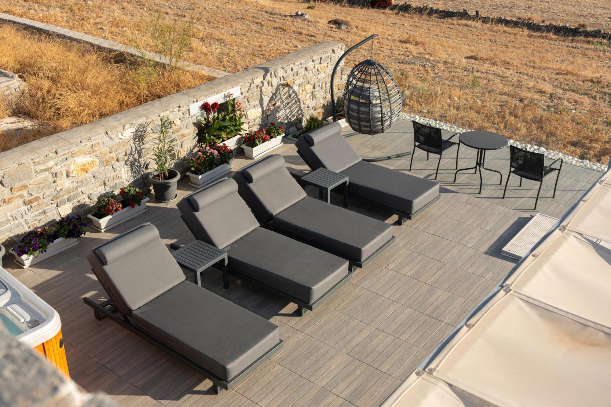 Villa Jessy 150m² With Full Privacy Páros